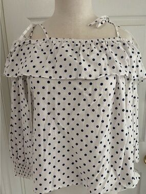 New With Tags: Zara Off-Shoulder Polka Dot Blouse - Size: Medium